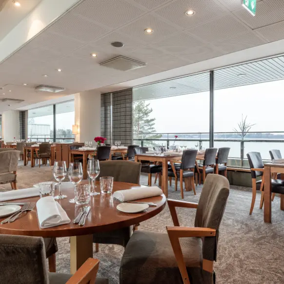 Hilton Helsinki Kalastajatorppa – Ravintola Meritorppa